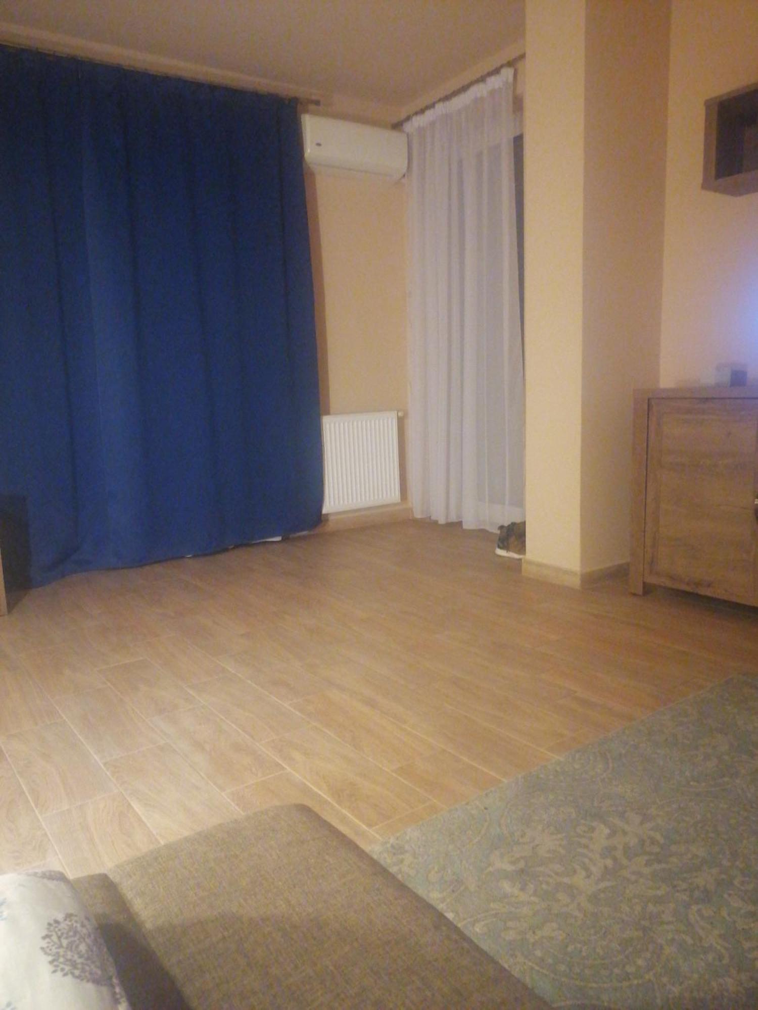 Central Apartment In Mihai Viteazu Square 클루지나포카 객실 사진